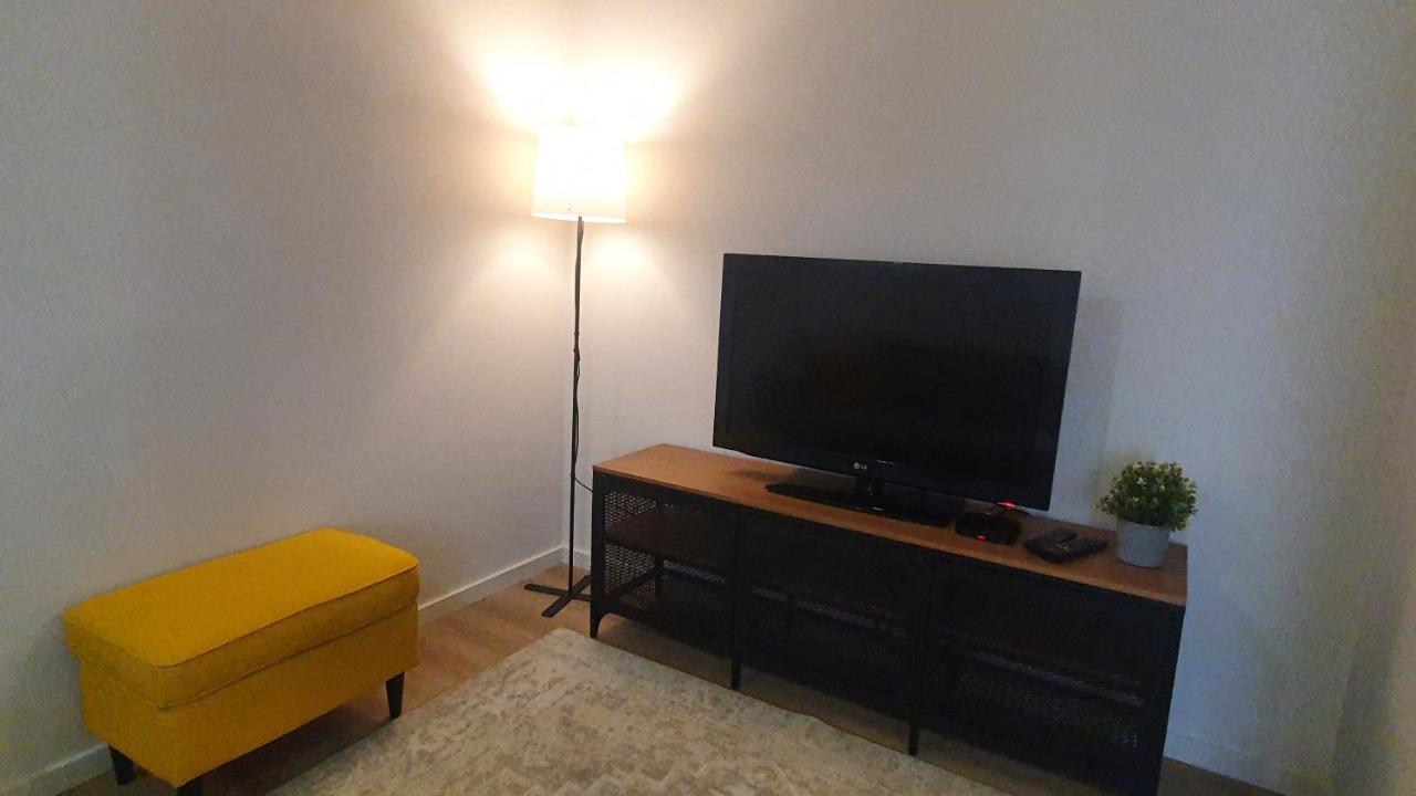 Barrio Apartments Амарес Екстериор снимка